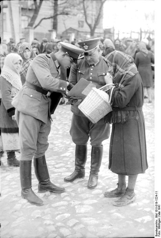 Foto polonia - controllo degli ebrei